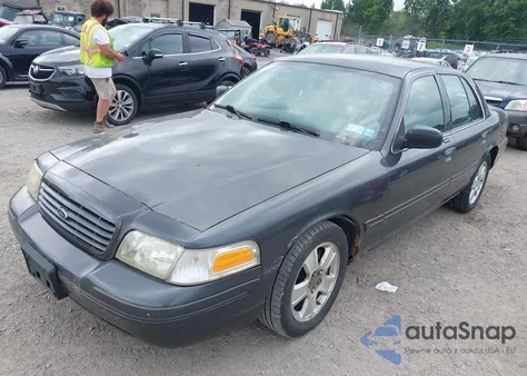 2005 Ford Crown Victoria Lx/Lx Sport z USA, uszkodzony, nr VIN 2FAHP74W95X113062